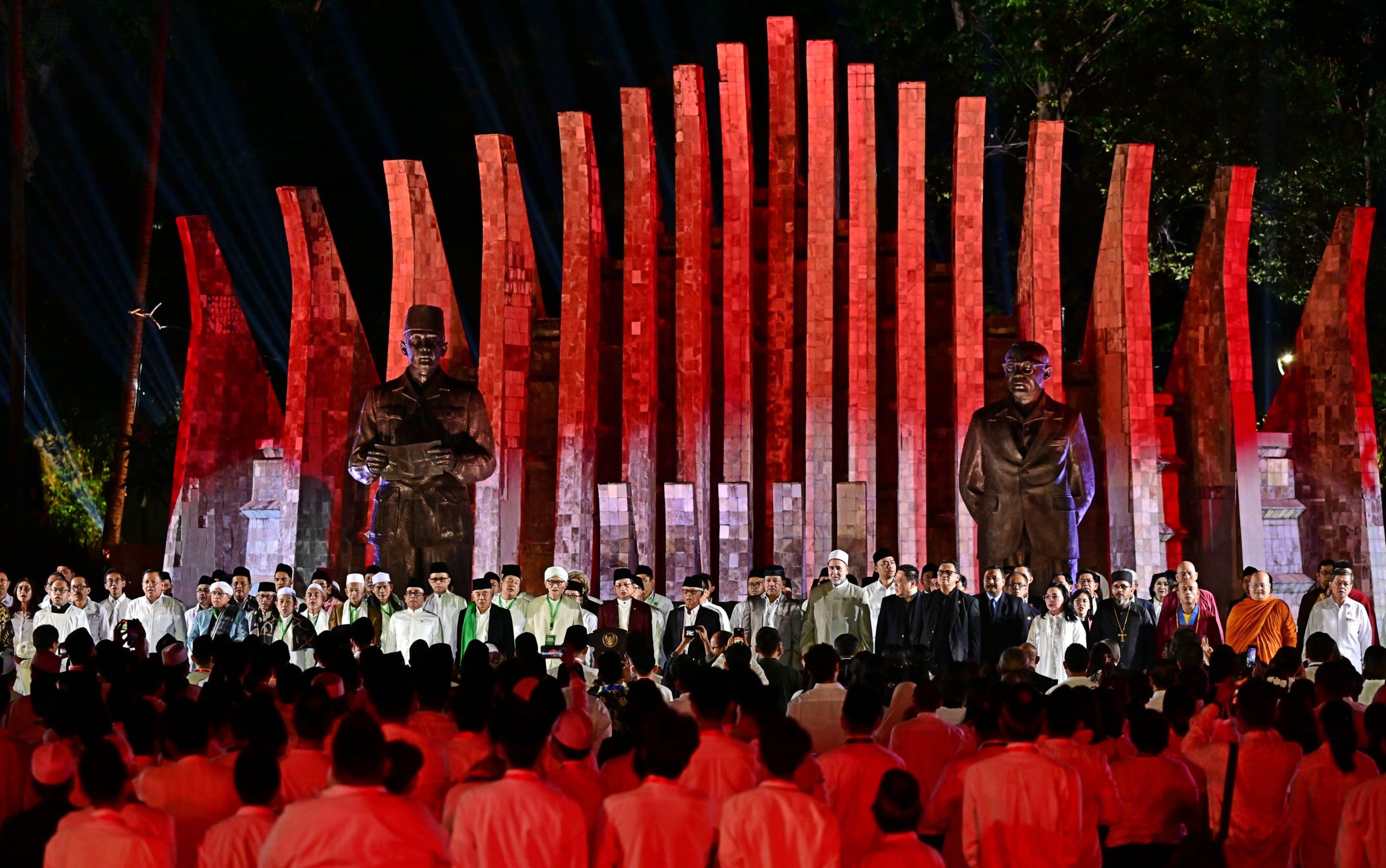 Doa Kebangsaan Lintas Agama di Tugu Proklamasi