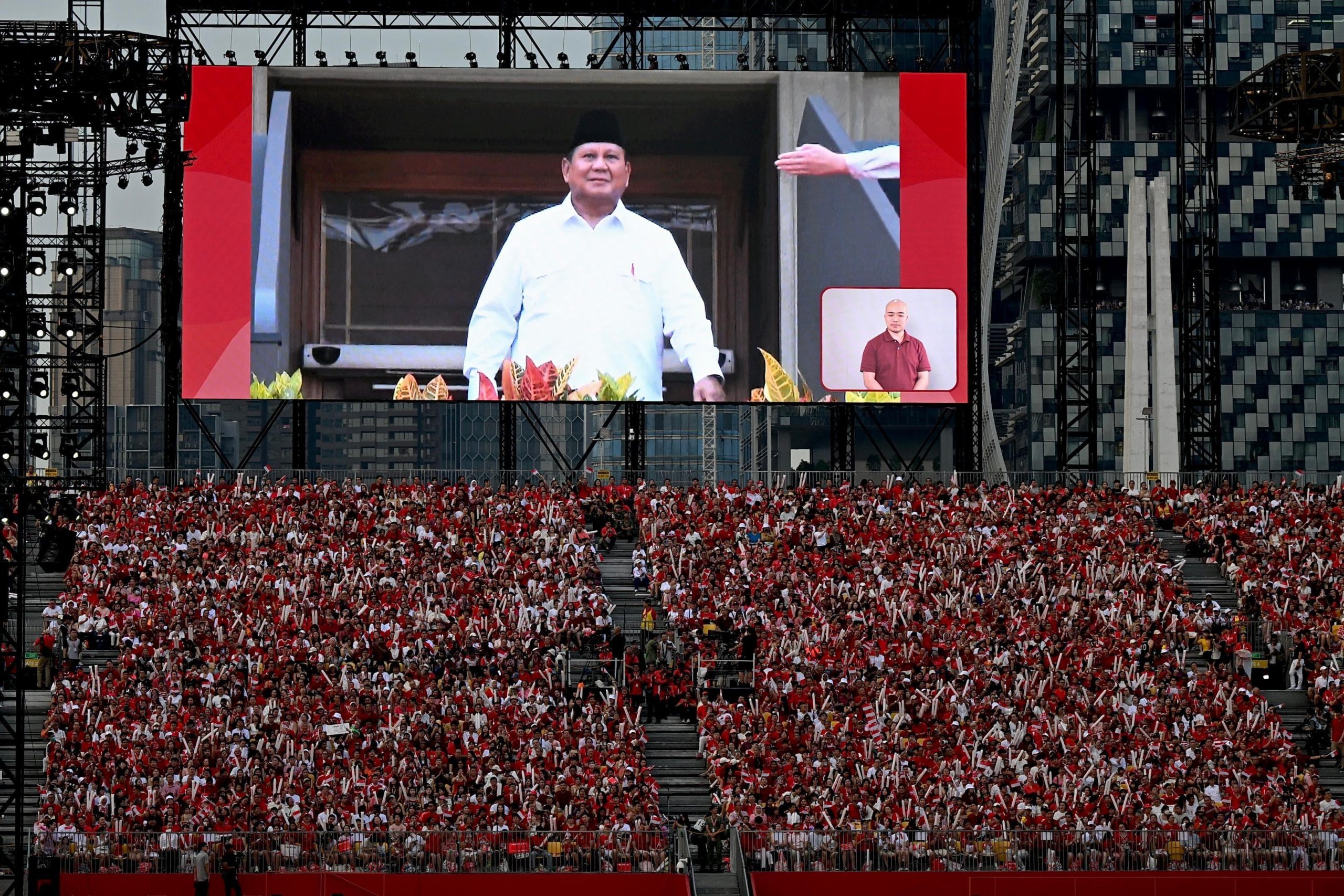 Presiden Prabowo Disambut Meriah di National Day Parade Singapura