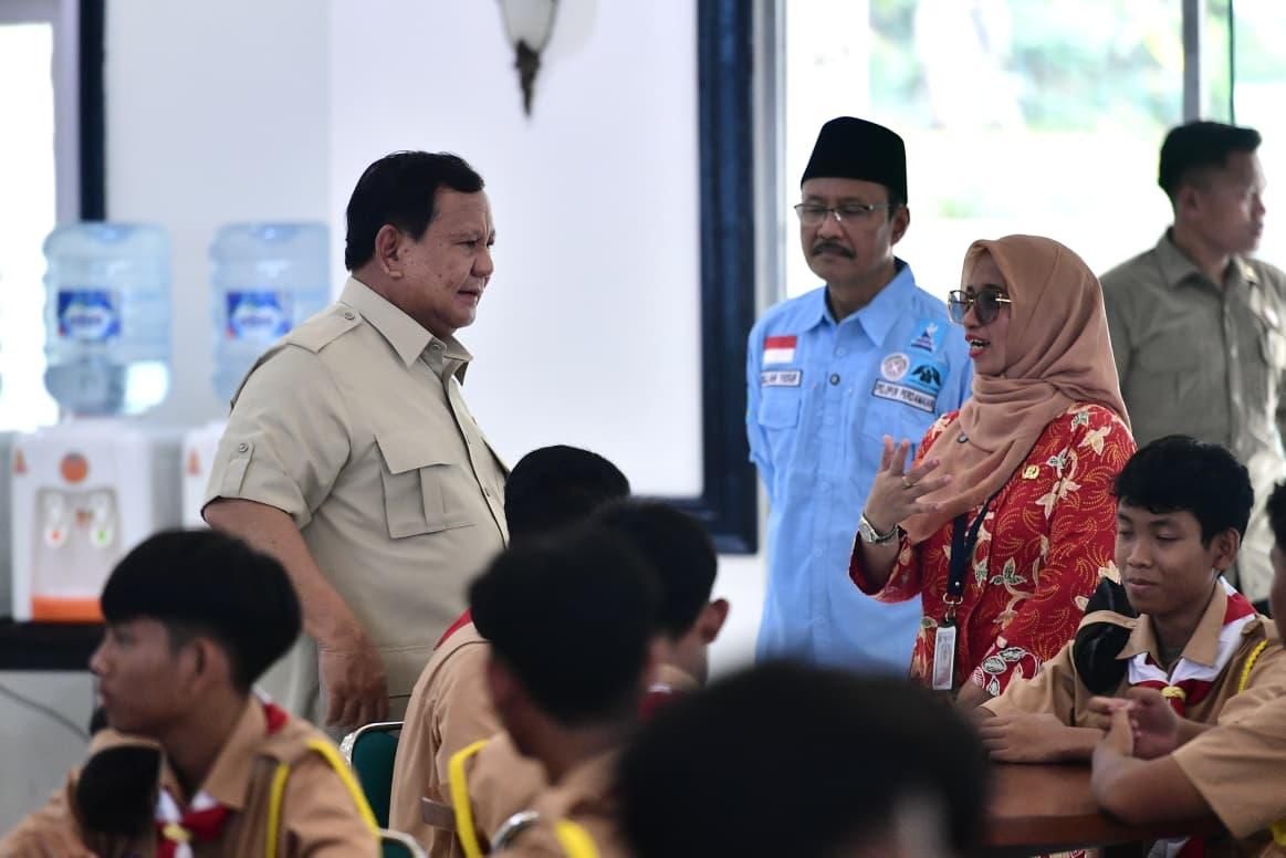 Prabowo: Teknologi Perluas Akses Pendidikan di Indonesia