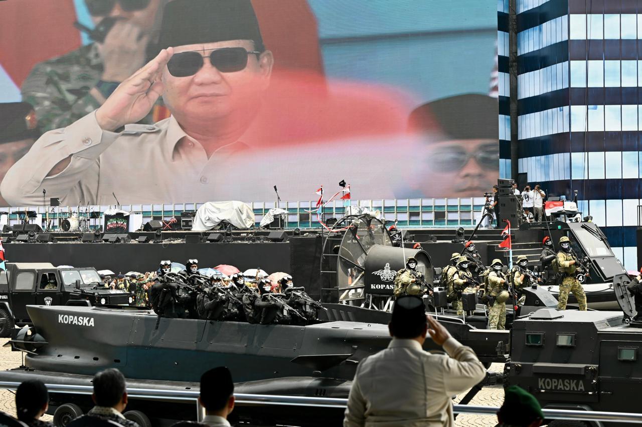 Prabowo Pimpin Upacara HUT ke-80 TNI di Monas