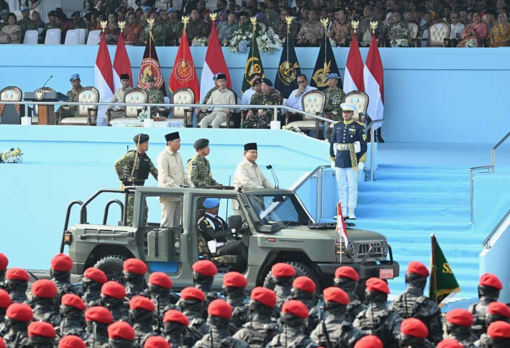 Presiden Prabowo Tekankan Kepemimpinan dan Profesionalisme di HUT ke-80 TNI