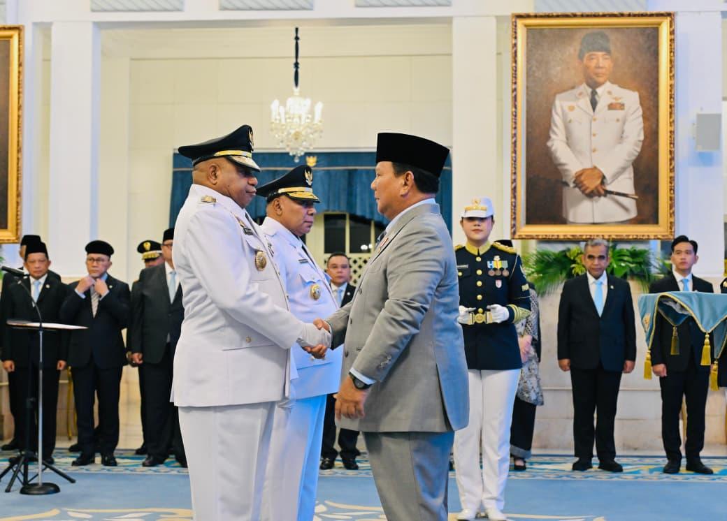 Prabowo Lantik Gubernur dan Wakil Gubernur Papua