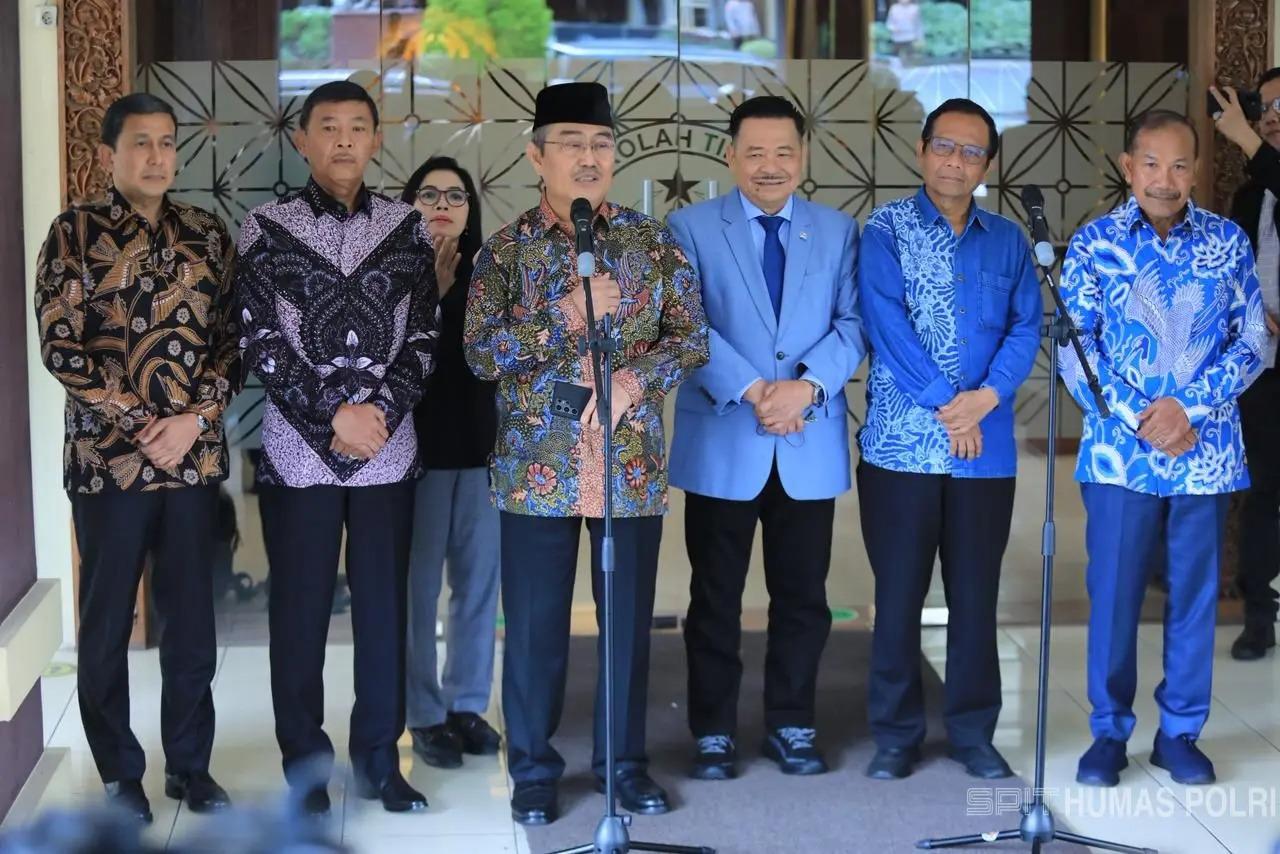 Komisi Reformasi Polri Tampung Aspirasi via WhatsApp dan Surel