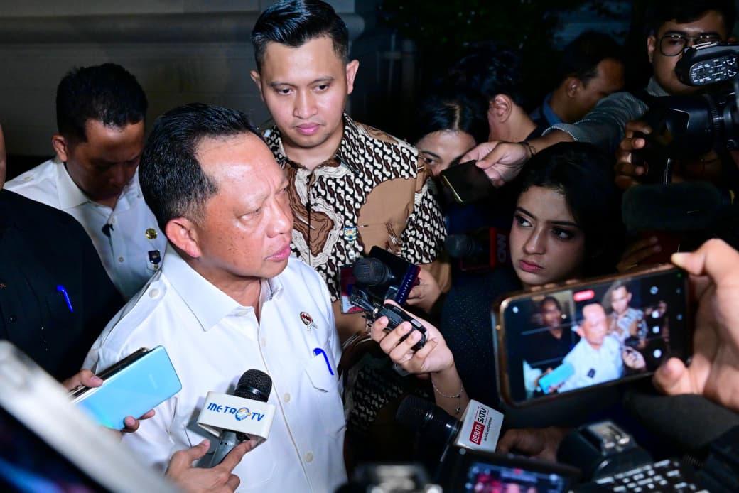 Prabowo Tekankan Pengendalian Inflasi dan Pertumbuhan Ekonomi Daerah menurut Laporan Mendagri