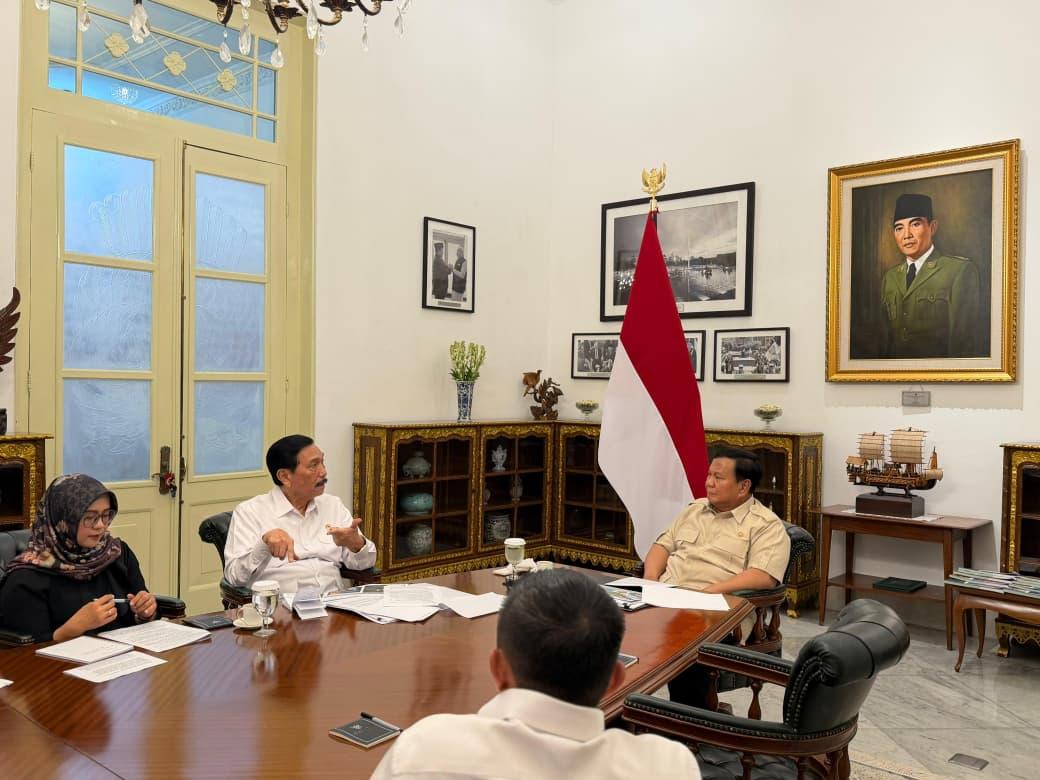 Prabowo Terima Laporan DEN, Bahas Penguatan Sektor Produktif