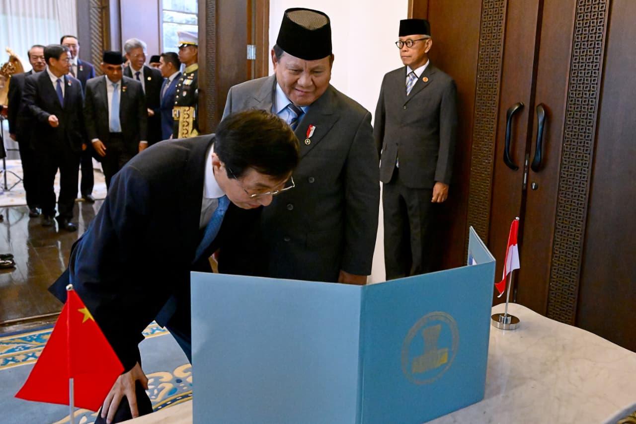 Presiden Prabowo Terima Kunjungan Ketua MPR RRT Wang Huning
